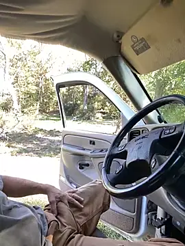 Snapshot of Themechanic420 chatting on October 16, 2025, 3:20 pm Themechanic420 online show from October 16, 2025, 3:20 pm