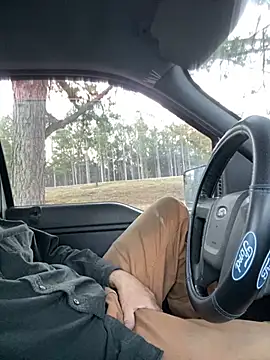 Snapshot of Themechanic420 chatting on February 26, 2025, 12:49 pm Themechanic420 online show from February 26, 2025, 12:49 pm