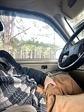 Snapshot of Themechanic420 chatting on December 3, 2025, 9:58 pm Themechanic420 online show from December 3, 2025, 9:58 pm