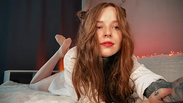 Pi-x-ie online show from September 14, 2025, 10:15 am