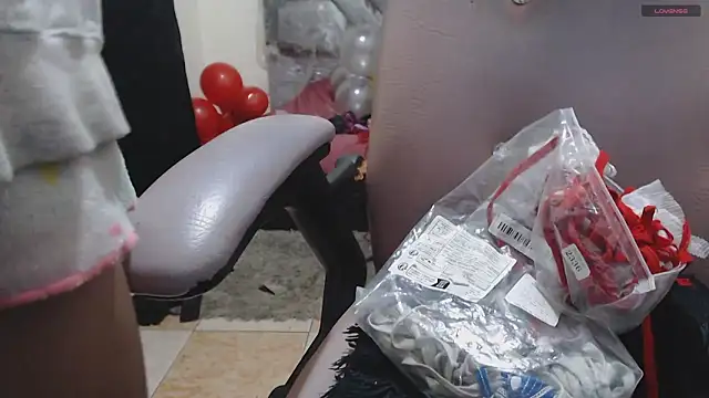Snapshot of toxxxic_cams chatting on June 7, 2026, 5:12 am toxxxic cams online show from June 7, 2026, 5:12 am