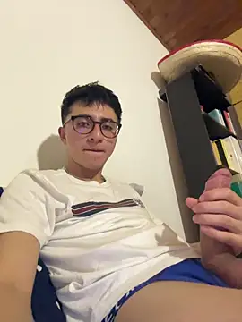 CamiRojas boy online show from February 13, 2026, 2:55 am