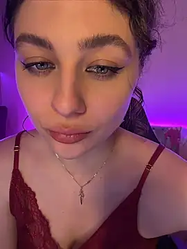 Snapshot of Your_insomniya chatting on April 14, 2026, 9:20 pm Your insomniya online show from April 14, 2026, 9:20 pm