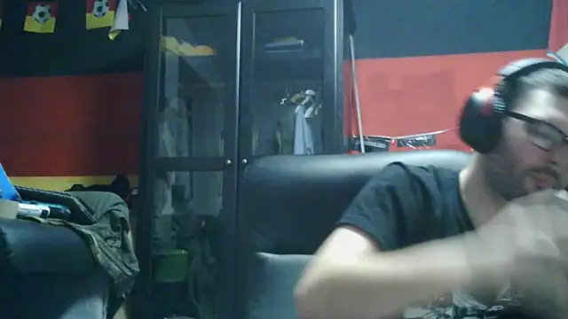 Die-geile-Sau online show from February 22, 2026, 9:38 pm