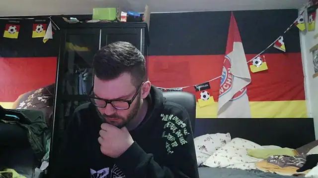 Snapshot of Die-geile-Sau chatting on March 21, 2026, 2:54 pm Die-geile-Sau online show from March 21, 2026, 2:54 pm