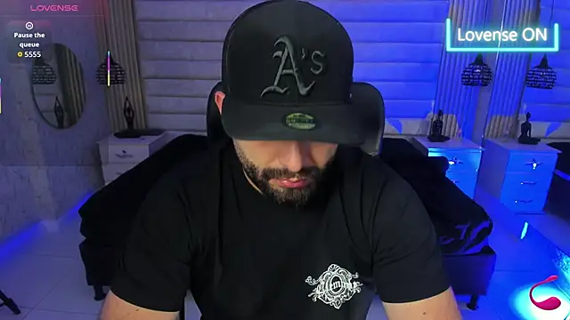 jhon bear03 online show from February 24, 2026, 11:22 am