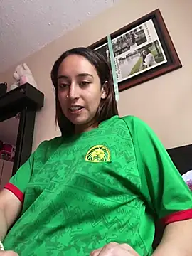 Vaiolet a online show from December 23, 2024, 8:57 pm