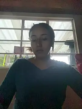 Vaiolet a online show from December 18, 2024, 10:46 pm