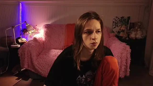 Frank Fraer online show from October 11, 2025, 8:21 pm