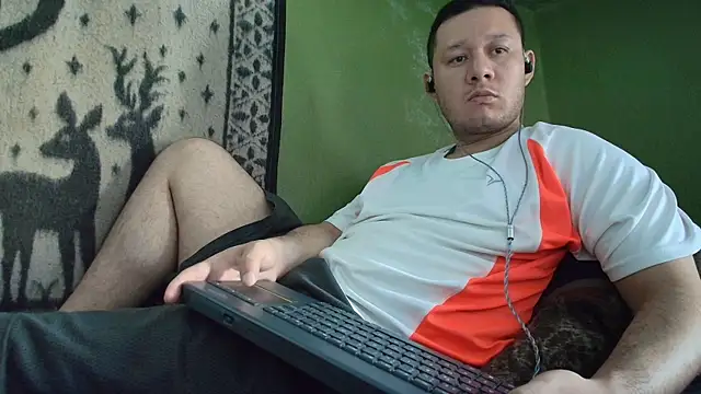Snapshot of sweet_cock28 chatting on March 26, 2026, 3:21 pm sweet cock28 online show from March 26, 2026, 3:21 pm