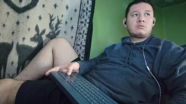 Snapshot of sweet_cock28 chatting on May 29, 2026, 3:18 pm sweet cock28 online show from May 29, 2026, 3:18 pm