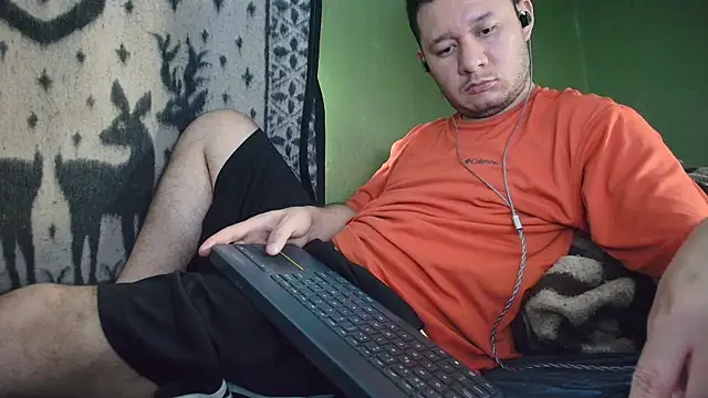 Snapshot of sweet_cock28 chatting on May 30, 2026, 3:06 pm sweet cock28 online show from May 30, 2026, 3:06 pm