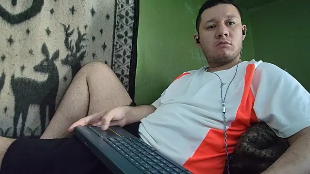Snapshot of sweet_cock28 chatting on April 23, 2026, 3:24 pm sweet cock28 online show from April 23, 2026, 3:24 pm