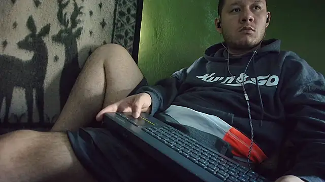 Snapshot of sweet_cock28 chatting on March 29, 2026, 2:08 pm sweet cock28 online show from March 29, 2026, 2:08 pm