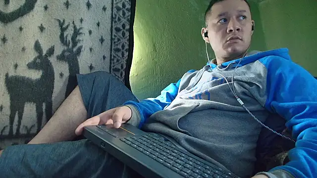 sweet cock28 online show from February 17, 2026, 3:31 pm