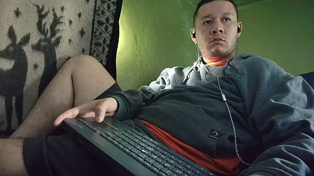 Snapshot of sweet_cock28 chatting on April 12, 2026, 2:09 pm sweet cock28 online show from April 12, 2026, 2:09 pm
