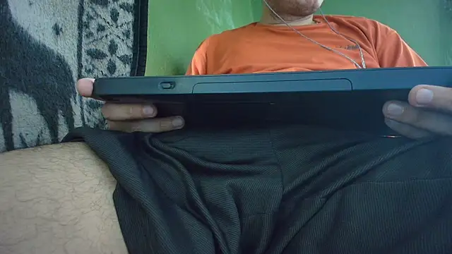 Snapshot of sweet_cock28 chatting on April 8, 2026, 3:57 pm sweet cock28 online show from April 8, 2026, 3:57 pm