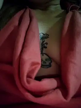 Snapshot of SeductionSilera chatting on December 5, 2025, 3:54 pm SeductionSilera online show from December 5, 2025, 3:54 pm