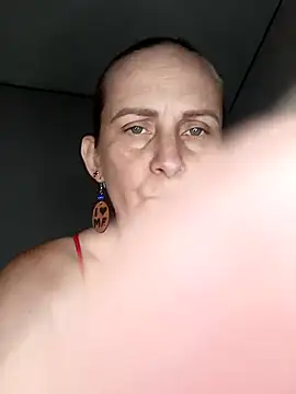 Snapshot of SeductionSilera chatting on November 22, 2025, 9:02 pm SeductionSilera online show from November 22, 2025, 9:02 pm