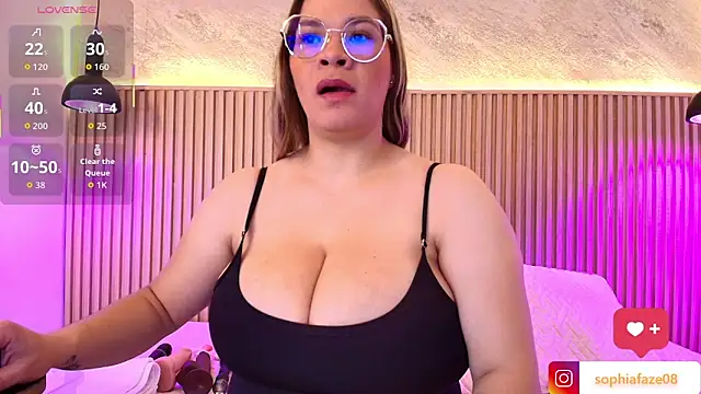 big tits in your face online show from September 23, 2025, 8:16 pm