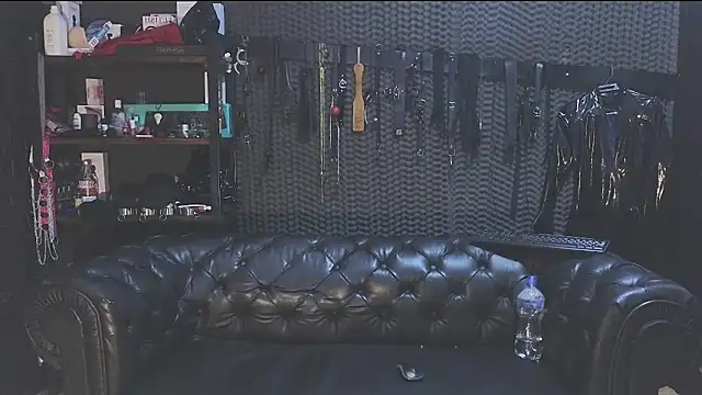 Snapshot of kimberly_swan chatting on March 1, 2025, 8:21 pm kimberly swan online show from March 1, 2025, 8:21 pm