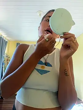 fenixgre online show from March 29, 2026, 6:31 pm