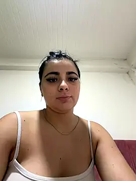 Snapshot of Natasha__Blue chatting on December 3, 2025, 5:01 pm Natasha Blue online show from December 3, 2025, 5:01 pm