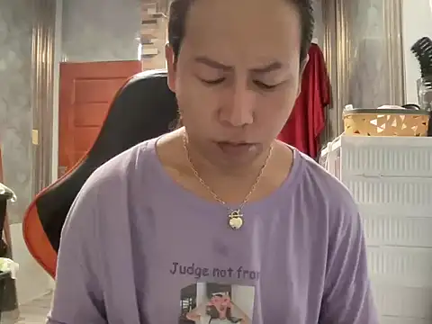 UrLove Marga online show from June 11, 2026, 11:02 pm