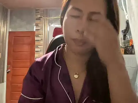 UrLove Marga online show from June 13, 2026, 10:29 pm