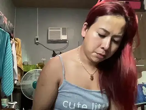 Snapshot of UrLove_Marga chatting on November 6, 2025, 11:09 pm UrLove Marga online show from November 6, 2025, 11:09 pm