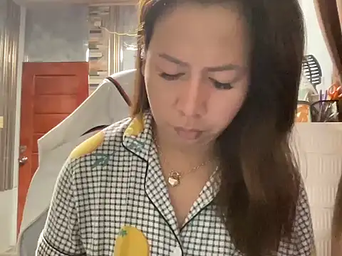 UrLove Marga online show from June 24, 2026, 10:07 pm