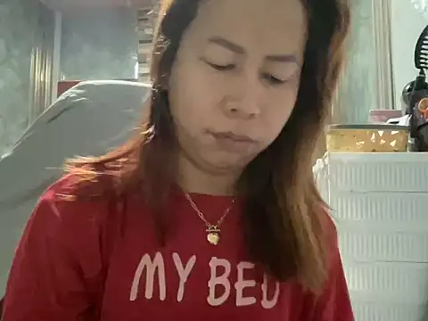 Snapshot of UrLove_Marga chatting on April 7, 2026, 10:22 pm UrLove Marga online show from April 7, 2026, 10:22 pm