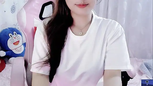 Snapshot of -R-Mai- chatting on December 1, 2024, 4:34 pm -R-Mai- online show from December 1, 2024, 4:34 pm