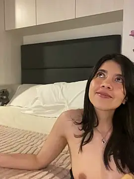 Snapshot of saori_10 chatting on January 1, 2025, 10:54 am saori 10 online show from January 1, 2025, 10:54 am