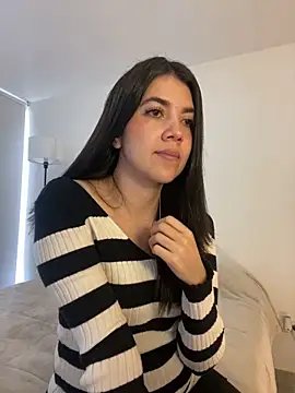 Snapshot of saori_10 chatting on September 30, 2025, 8:37 pm saori 10 online show from September 30, 2025, 8:37 pm