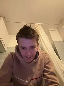 Snapshot of Toyjungee chatting on February 1, 2026, 11:47 pm Toyjungee online show from February 1, 2026, 11:47 pm