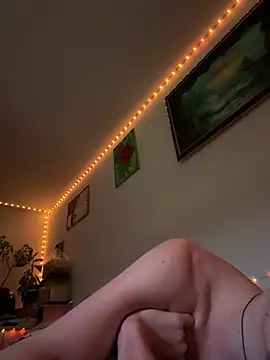 Snapshot of Toyjungee chatting on February 9, 2026, 5:22 pm Toyjungee online show from February 9, 2026, 5:22 pm