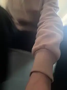 Snapshot of Toyjungee chatting on March 8, 2025, 11:27 am Toyjungee online show from March 8, 2025, 11:27 am