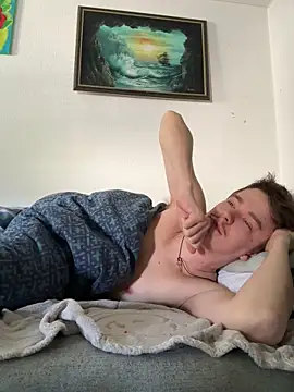 Snapshot of Toyjungee chatting on April 1, 2026, 8:26 am Toyjungee online show from April 1, 2026, 8:26 am