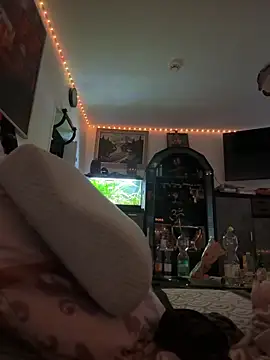 Snapshot of Toyjungee chatting on December 17, 2025, 1:49 pm Toyjungee online show from December 17, 2025, 1:49 pm