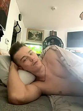 Snapshot of Toyjungee chatting on September 17, 2025, 11:01 am Toyjungee online show from September 17, 2025, 11:01 am