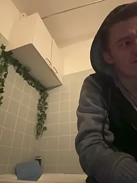 Snapshot of Toyjungee chatting on March 5, 2025, 6:56 pm Toyjungee online show from March 5, 2025, 6:56 pm