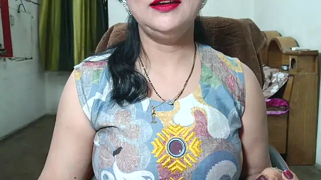 Snapshot of Cute_Mahi22 chatting on May 10, 2026, 11:47 am Cute Mahi22 online show from May 10, 2026, 11:47 am