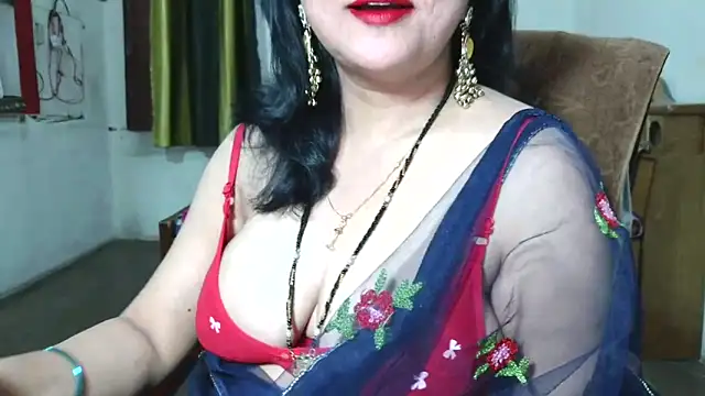 Snapshot of Cute_Mahi22 chatting on April 4, 2026, 6:42 am Cute Mahi22 online show from April 4, 2026, 6:42 am