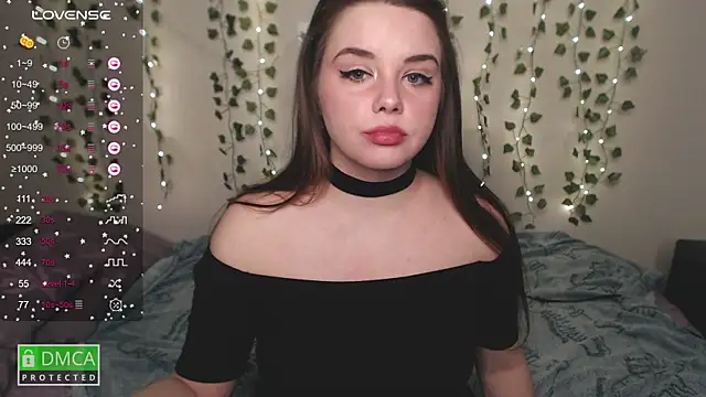 Snapshot of aliice_cutie chatting on January 25, 2025, 6:35 pm aliice cutie online show from January 25, 2025, 6:35 pm