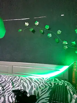 Snapshot of Carlafoxxx chatting on March 6, 2025, 1:35 pm Carlafoxxx online show from March 6, 2025, 1:35 pm