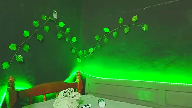 Snapshot of Carlafoxxx chatting on February 7, 2025, 2:26 pm Carlafoxxx online show from February 7, 2025, 2:26 pm