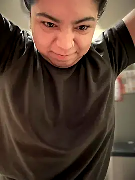 Snapshot of kimmiakiss22 chatting on November 7, 2025, 6:23 pm kimmiakiss22 online show from November 7, 2025, 6:23 pm