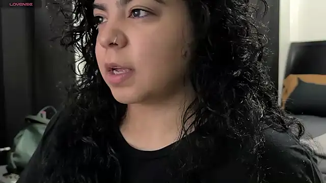 Snapshot of kimmiakiss22 chatting on October 21, 2025, 6:29 pm kimmiakiss22 online show from October 21, 2025, 6:29 pm