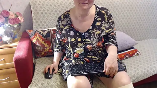 zarinafonliberman online show from May 19, 2026, 6:48 pm